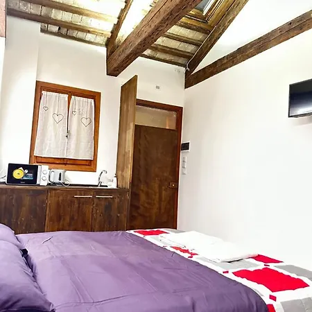 Rainbow San Zaccaria Apartment